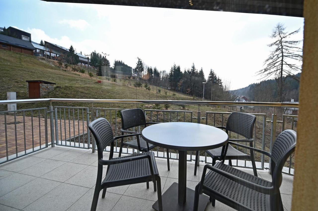 Dolní Morava Hotel Jirinka מראה חיצוני תמונה